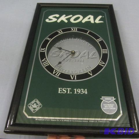 lot 79 image: Skoal Clock