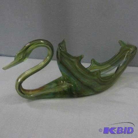 lot 96 image: End of the Day Glass Swan