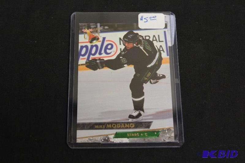 Collectable Hockey Card in Protective Case ...