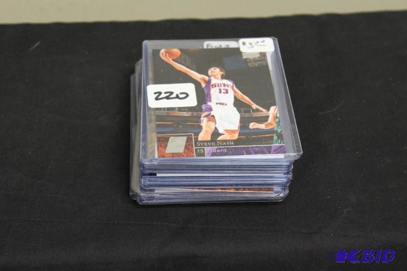 Lot of 20 Collectable Basketball Cards in Pro...