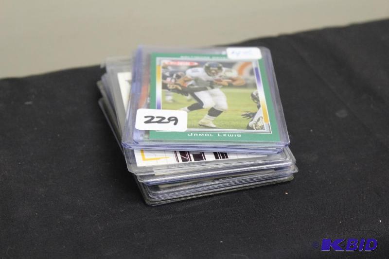 Lot of 20 Collectable Football Cards in Prote...