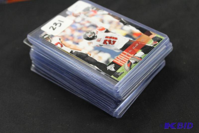 Lot of 20 Collectable Football Cards in Prote...