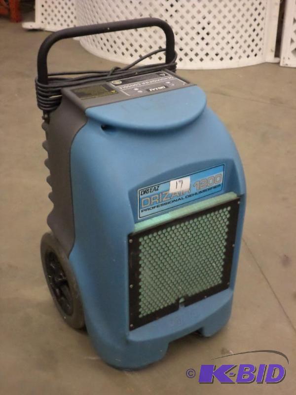 lot 17 image: Drieaz Drizair 1200 Professional 120Volt Dehu...