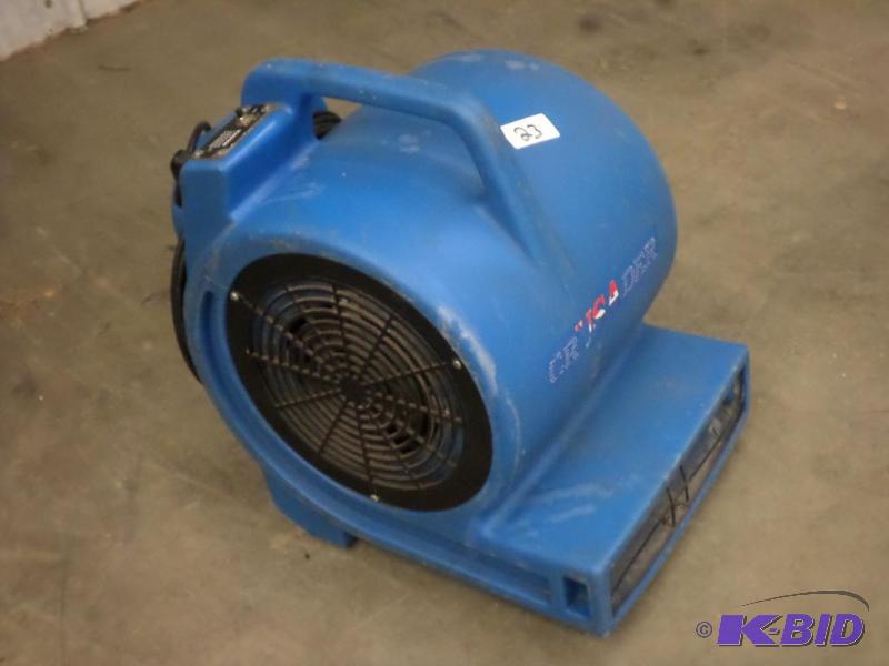 lot 23 image: Crusader 3-Speed 120Volt Commercial Air Mover...