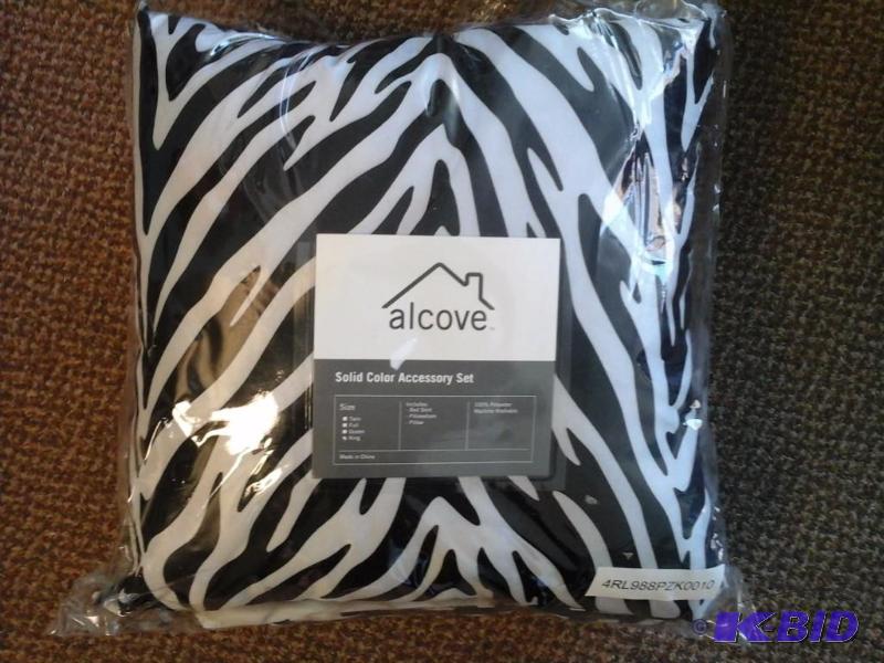 throw pillow