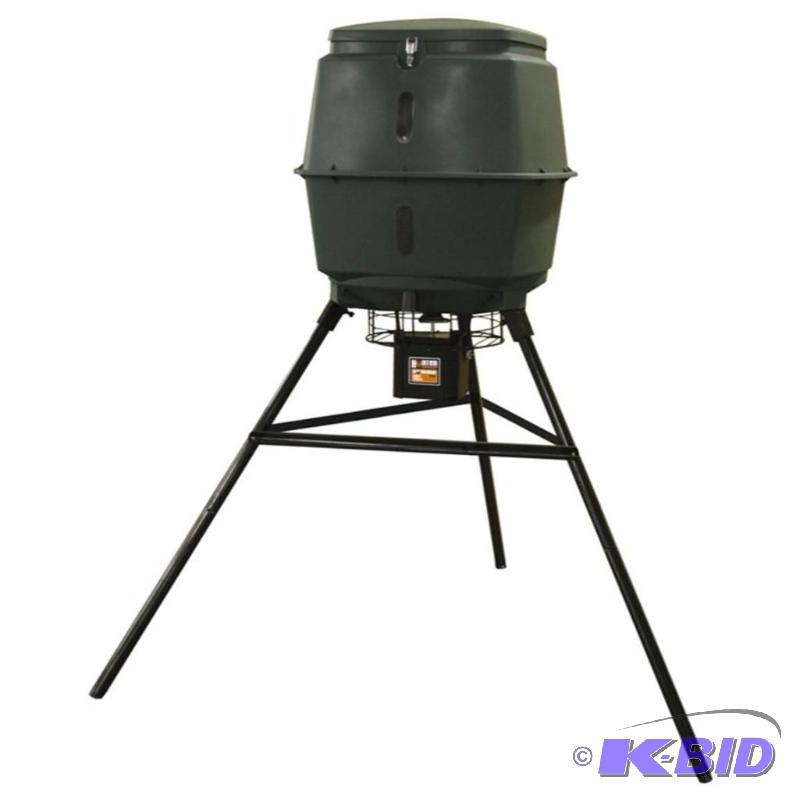 lot 32 image: Hunter Outdoors Digital Tripod Feeder, 40 gal...