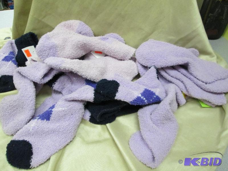 Assortment of soft fuzz soaks color purple, l...