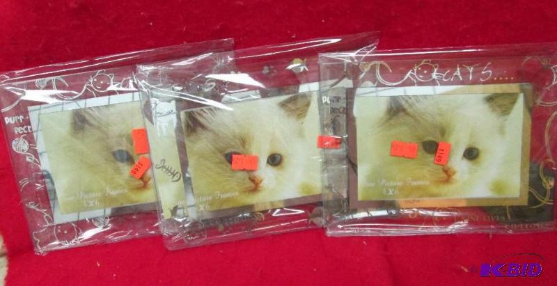 Qty 3 Fine picture frames 4 x 6 With cats...
