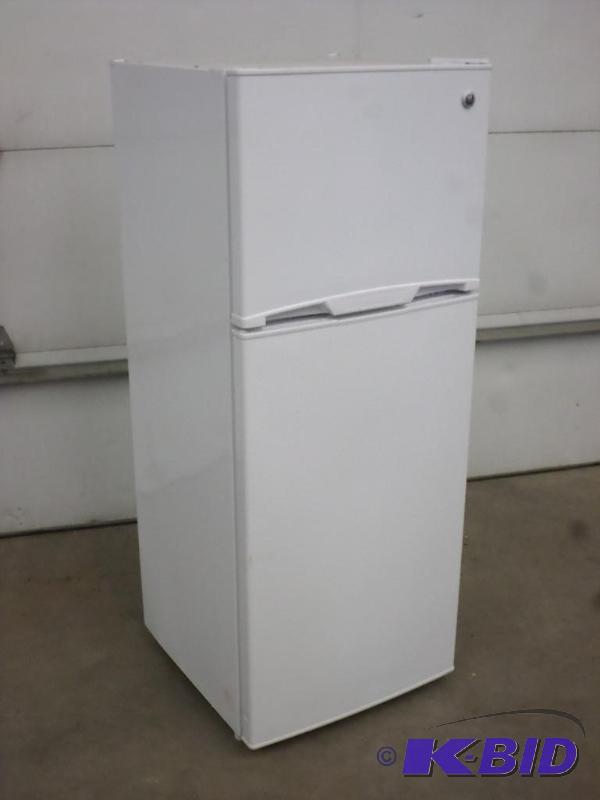 New GE Model GTR10HAXARWW 120Volt Refrigerat...