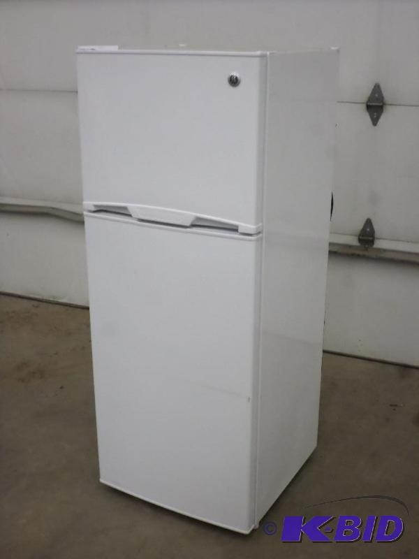 New GE Model GTR10HAXARWW 120Volt Refrigerat...