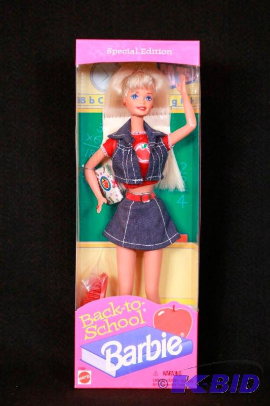 lot 111 image: 1996 Back To School Barbie Special Edition NIB