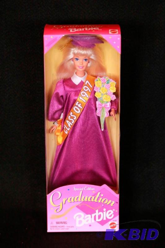 lot 114 image: 1997 Graduation Barbie NIB