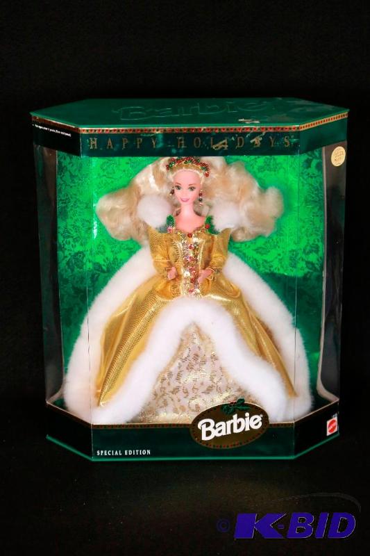 lot 119 image: 1994 Happy Holidays Barbie NIB