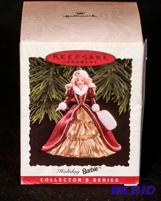 lot 143 image: Victorian Holidays Barbie Hallmark Keepsake Ornament