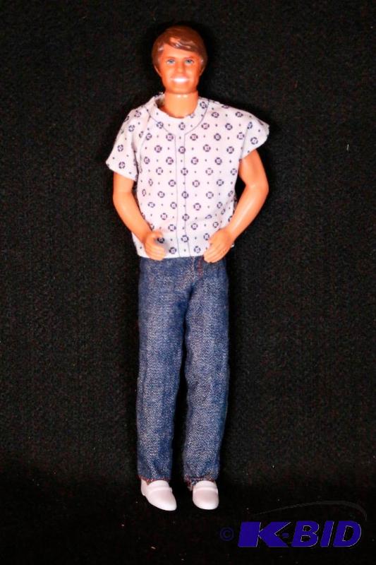 lot 149 image: Huge Barbie Extravaganza