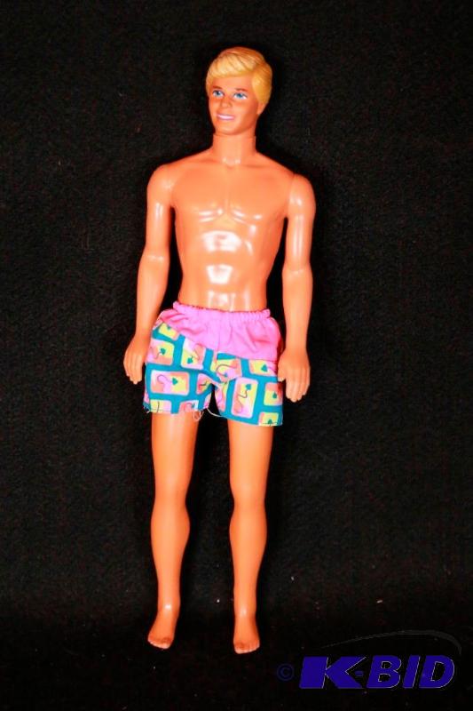 lot 171 image: Huge Barbie Extravaganza