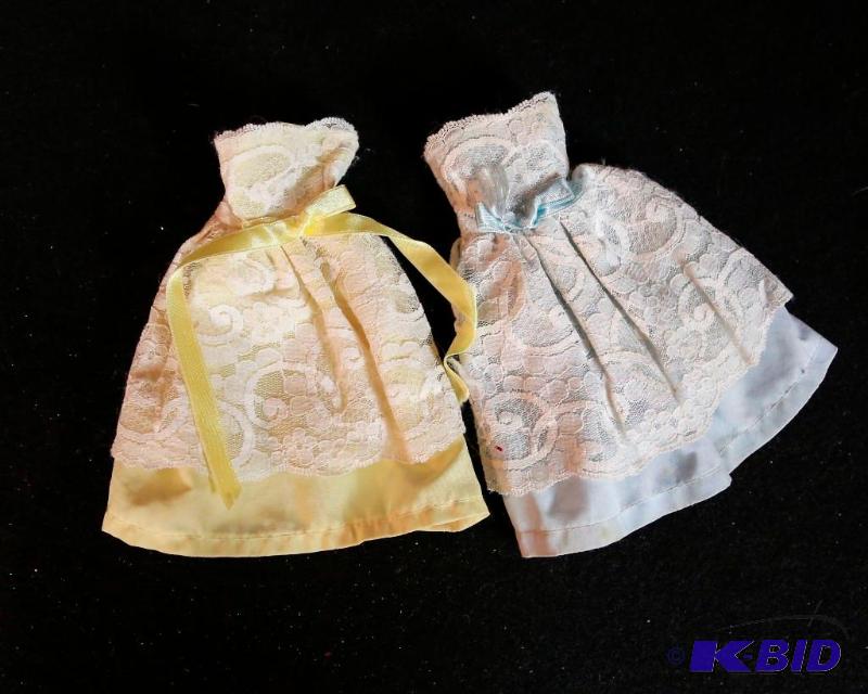 lot 185 image: Original Barbie Clothes & Accessories Lot