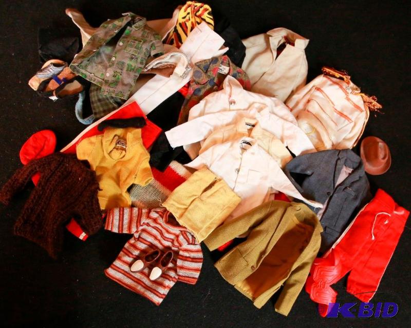 lot 204 image: Original Barbie Clothes & Accessories Lot