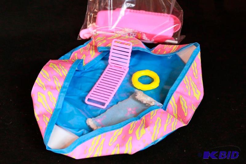 lot 211 image: Original Barbie Accessories Lot