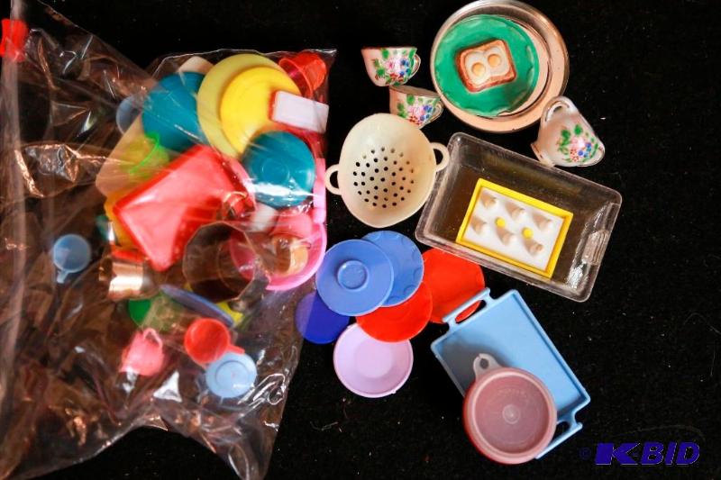 lot 212 image: Original Barbie Accessories Lot