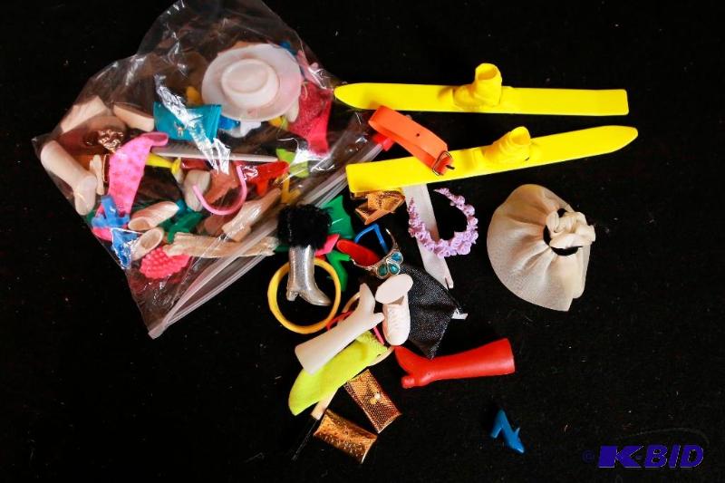 lot 213 image: Original Barbie Accessories Lot