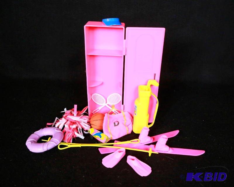 lot 231 image: Original Barbie Accessories Lot