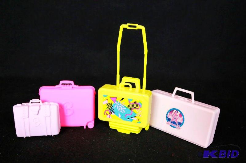 lot 235 image: Original Barbie Accessories Lot