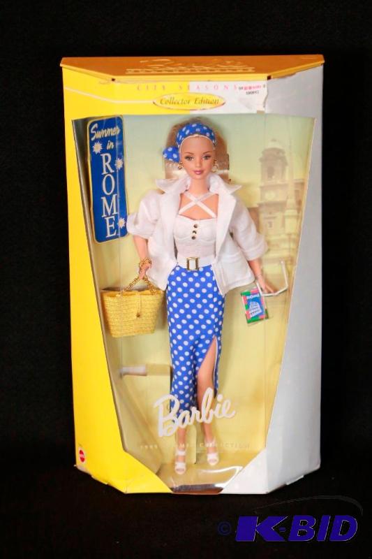 lot 57 image: 1999 City Seasons Rome Barbie NIB