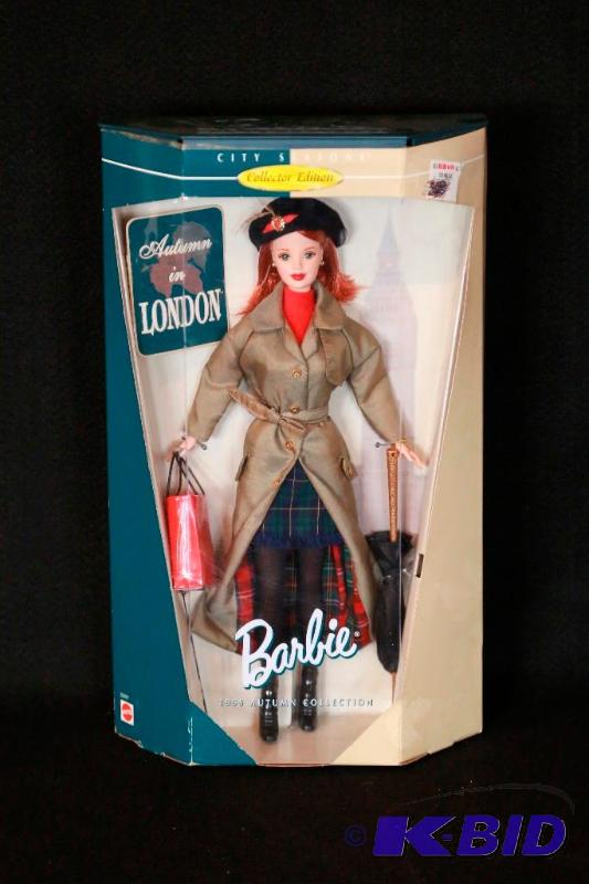 lot 58 image: 1999 City Seasons London Barbie NIB