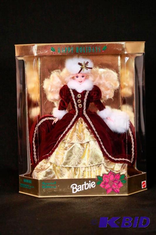 lot 92 image: 1996 Happy Holidays Barbie NIB