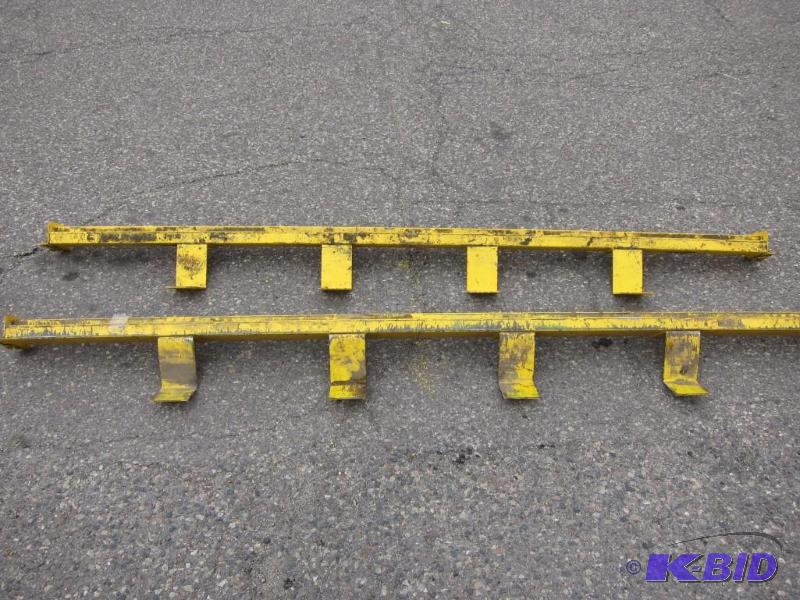 Pallet Racking Cross Bars with Wall Supports