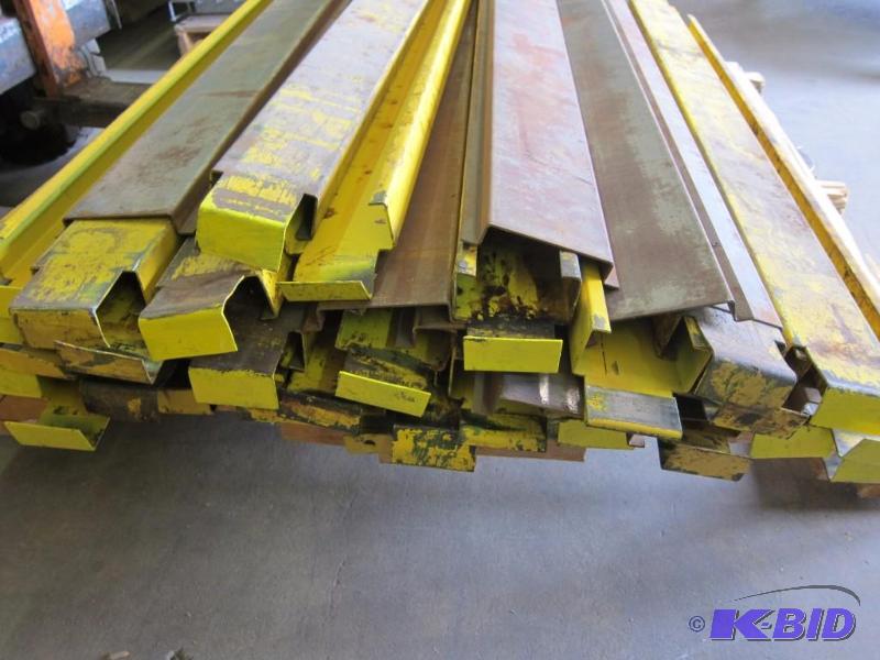 Pallet Racking Support Bars & Plywood Decks