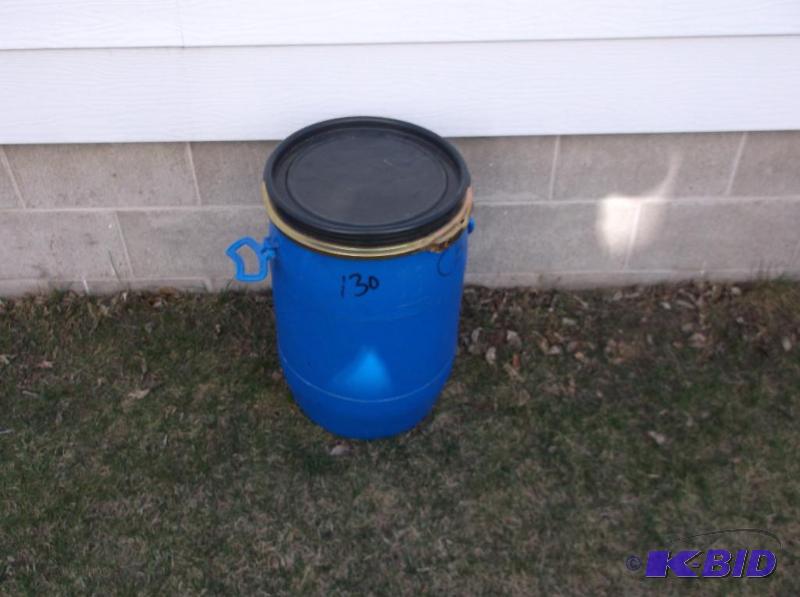 lot 189 image: 20 gal. blue food grade barrel with locking l...