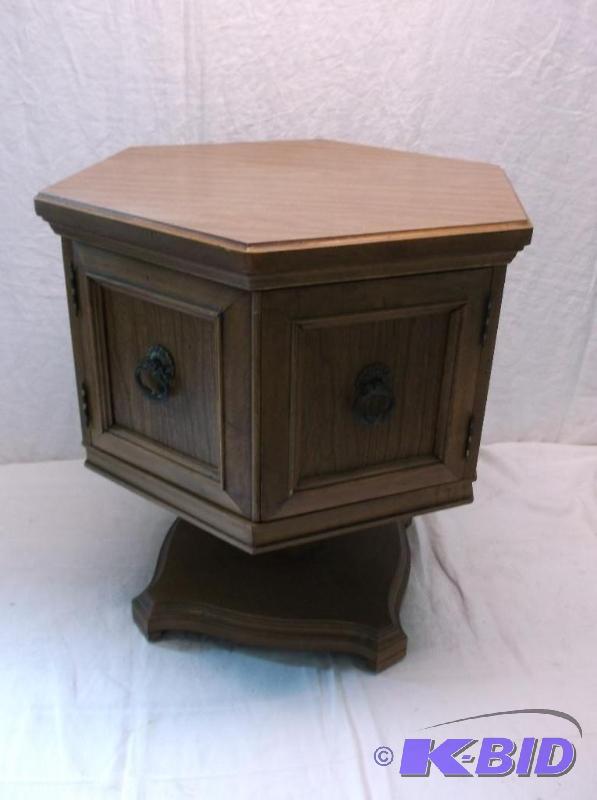 lot 30 image: Cute octagon end table with storage space mea...
