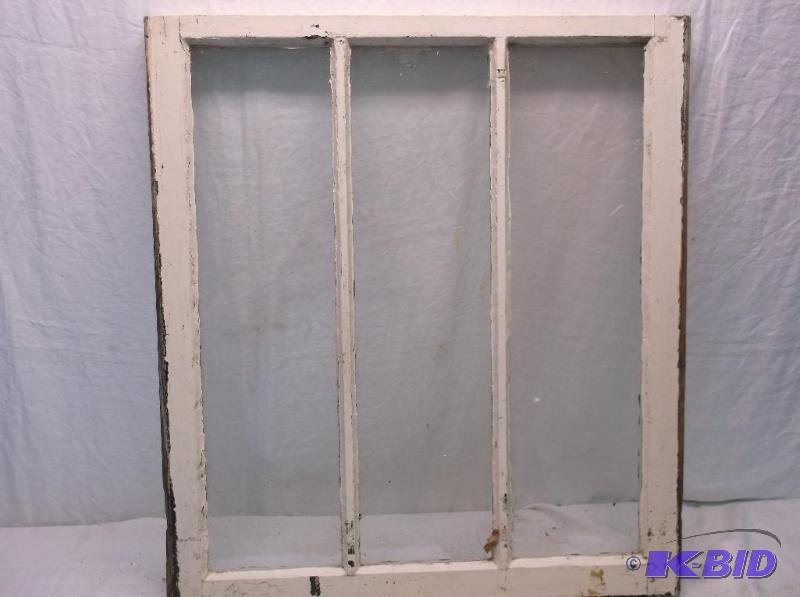 lot 38 image: Vintage 3 pane window measuring 27 34" ...