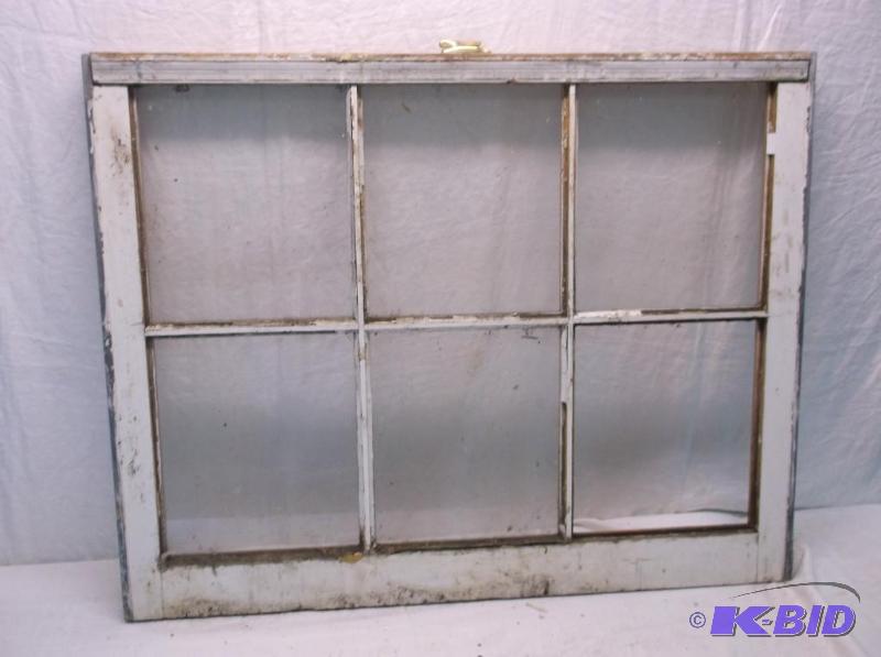 lot 39 image: Vintage 6 pane window missing one pane measur...
