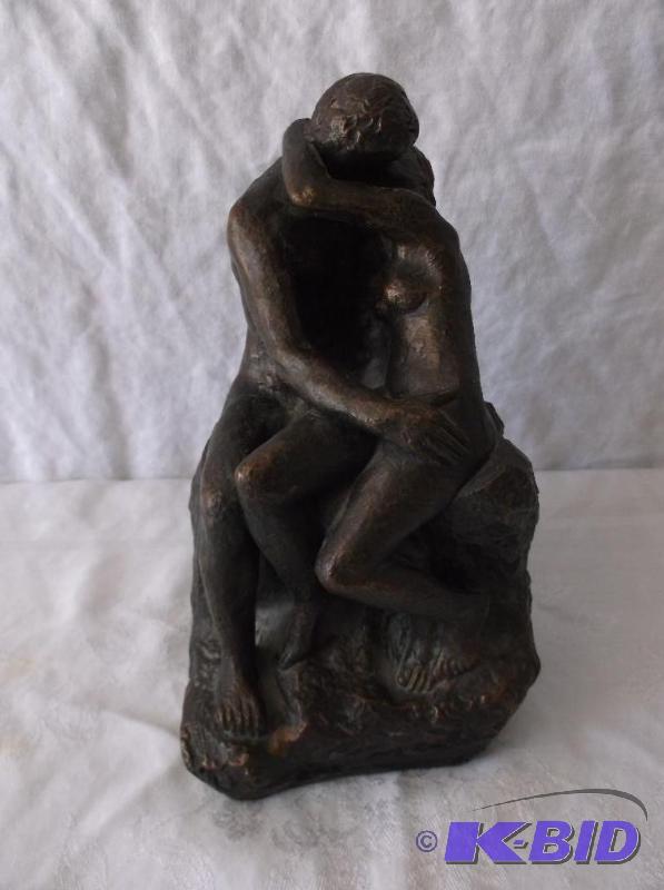 lot 51 image: Beautiful bronze finish look sculpture measur...