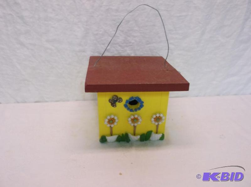 lot 72 image: Cute hand crafted bird house in good usable c...