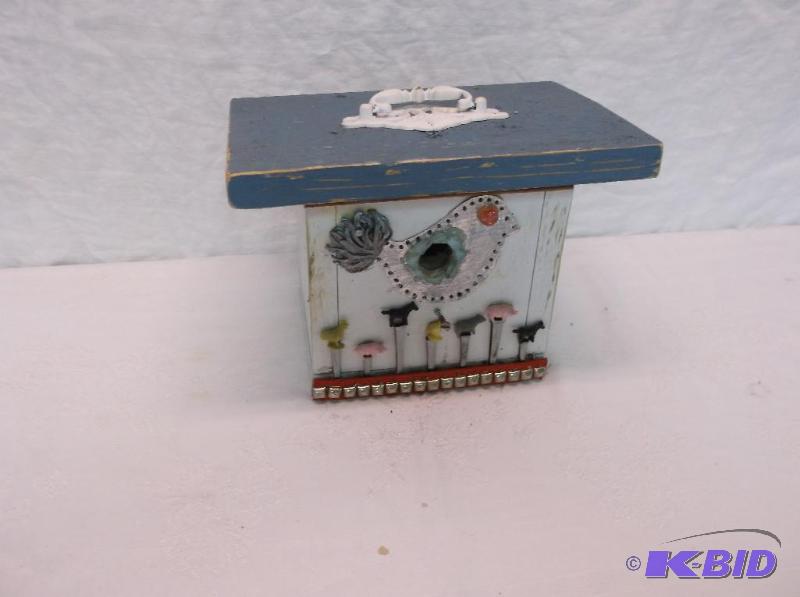 lot 74 image: Hand crafted bird house in good usable condit...