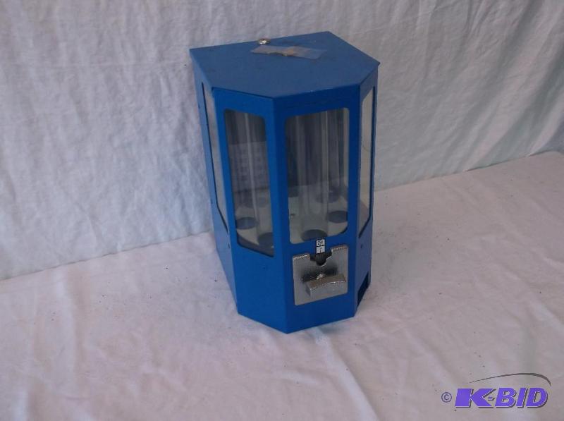 lot 87 image: Candy machinesuper ball in working conditio...
