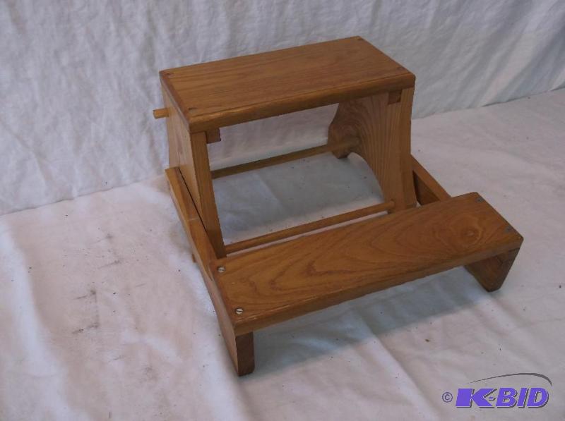 lot 91 image: Cute solid oak folding step stool....