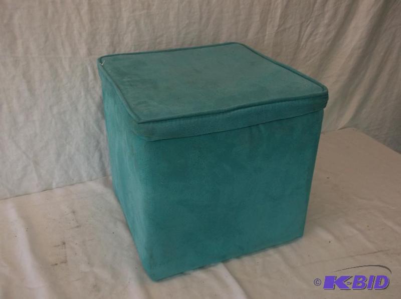 lot 92 image: Ottoman with storage measuring 14 12" x...