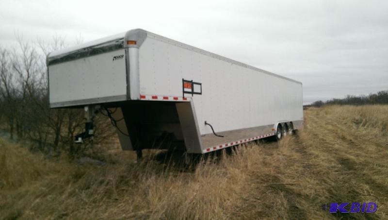 1999 Pace American 44 Gooseneck Trailer