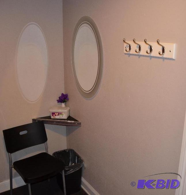 lot 61 image: Mirror 23x 31", chair, corner shelf, whi...