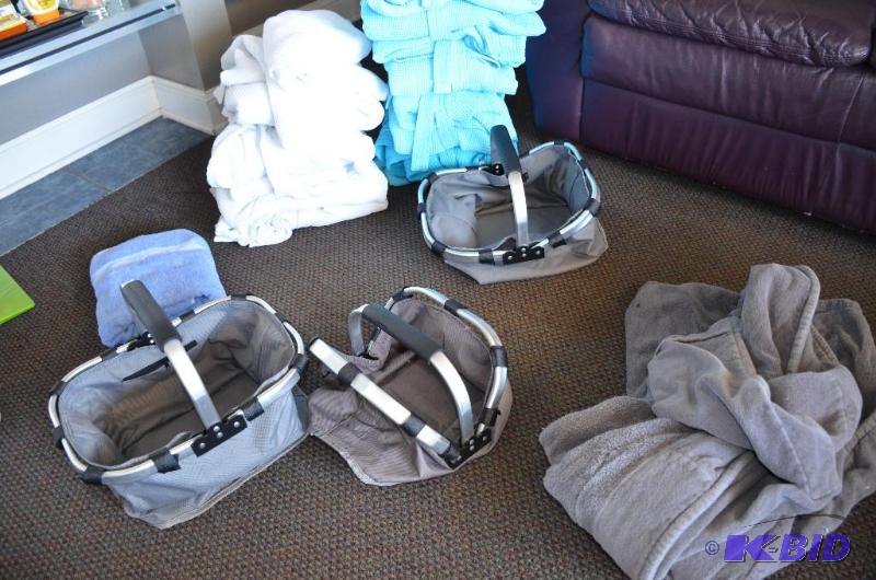lot 98 image: The blue robes are Plus size, approx 6 , used...