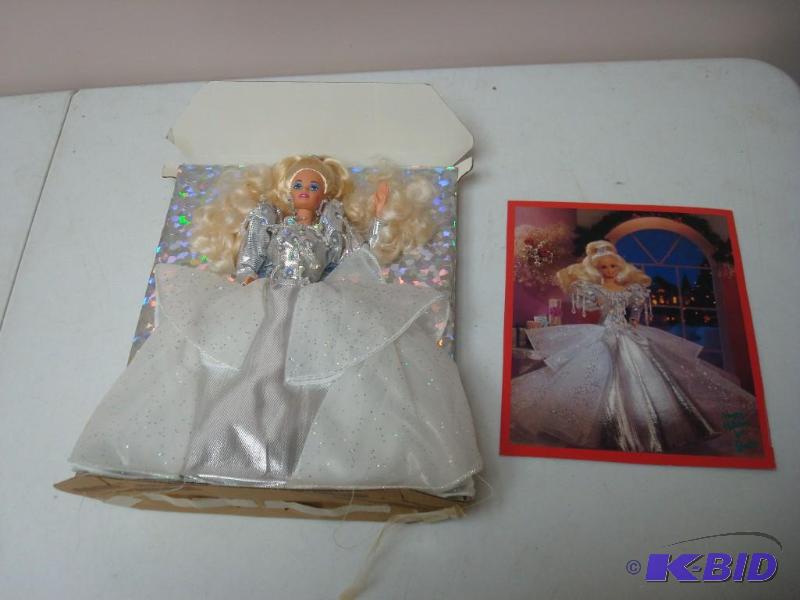 lot 124 image: Barbie Doll, Missing Box...