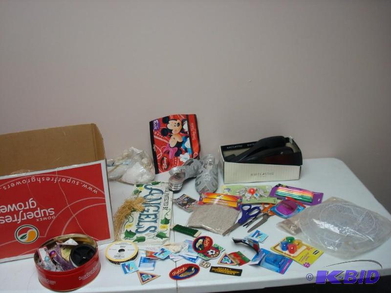 lot 172 image: Box Filled With Mixed Items...