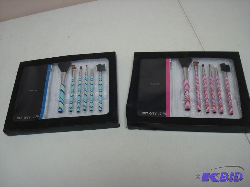 lot 80 image: Two Brush Kits...