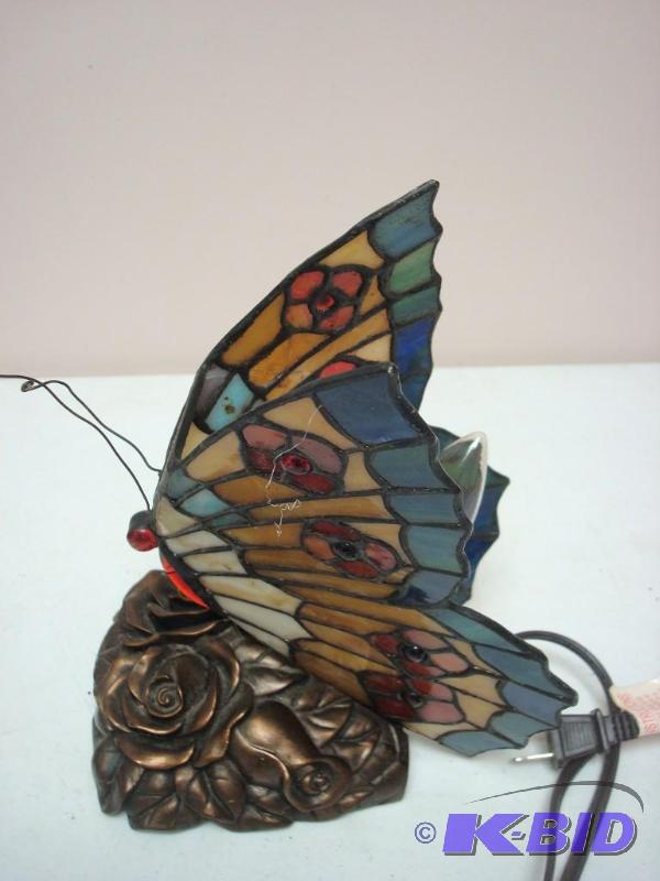 lot 85 image: Stained Glass Butterfly Lamp, Has Some Cracks...