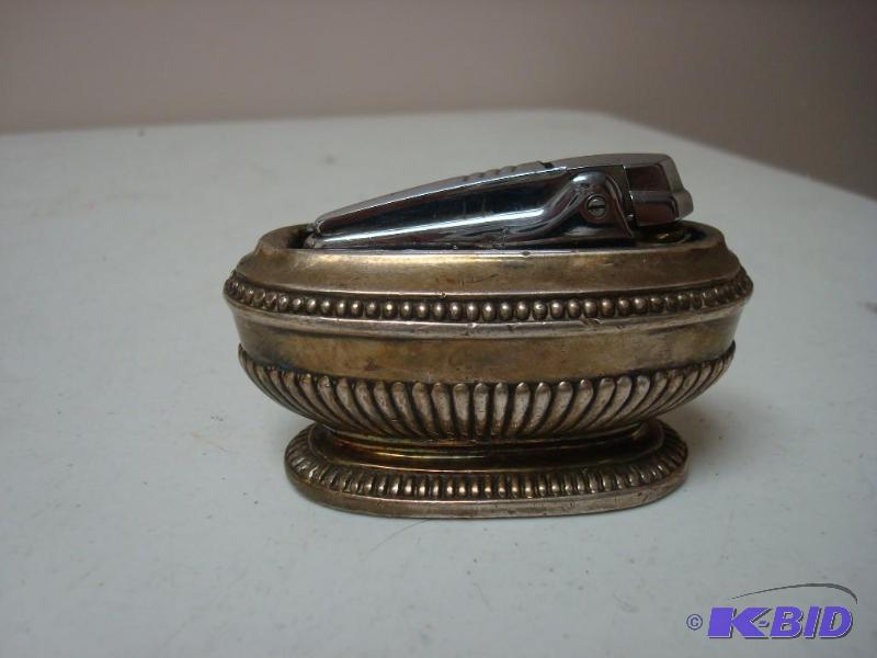 lot 91 image: Vintage Ronson&nbspLighter, Used, Shows Wear...